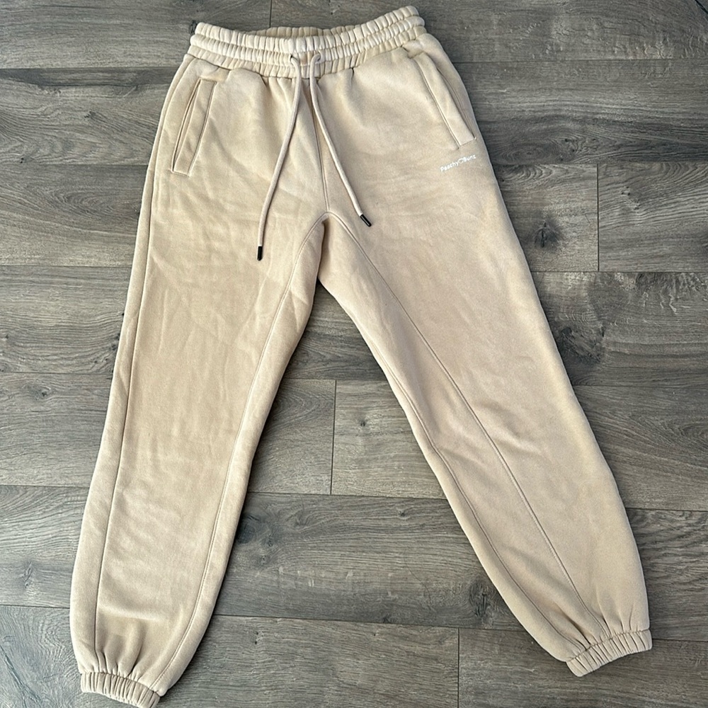 Peachy bunz joggers
